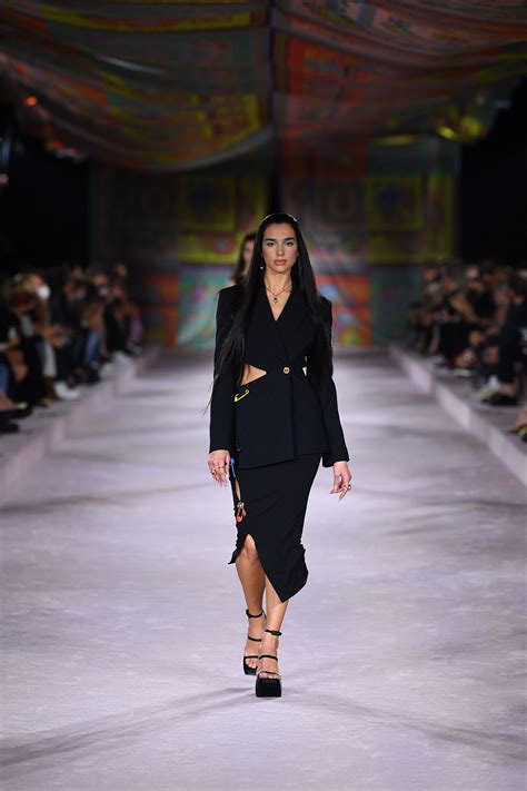 versace spring summer 22|Versace spring dresses.